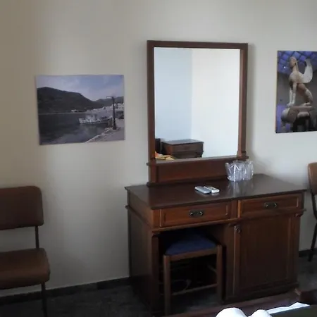 Kouros Hotel Apollon (Naxos)